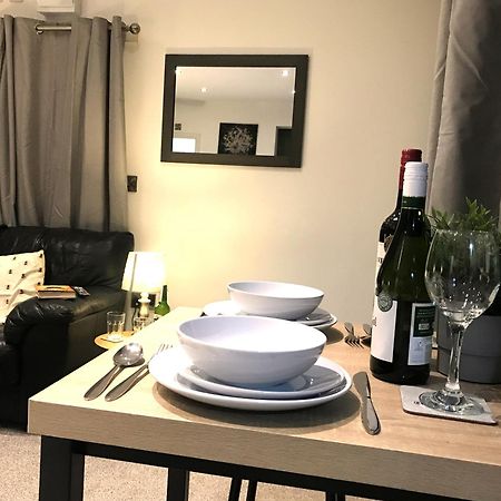 Contemporary 1 Bed Studio For Comfy Stay In Wigan Exterior photo